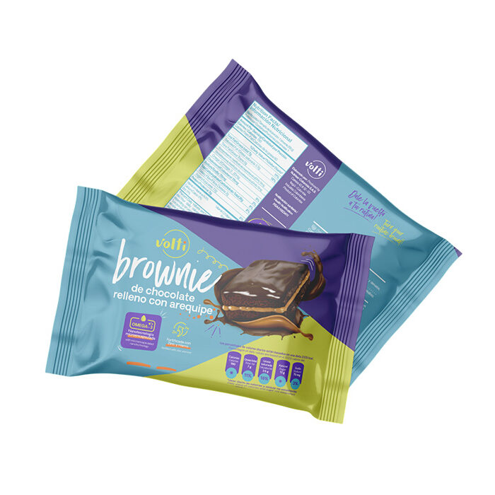 BROWNIE DE CHOCOLATE RELLENO CON AREQUIPE